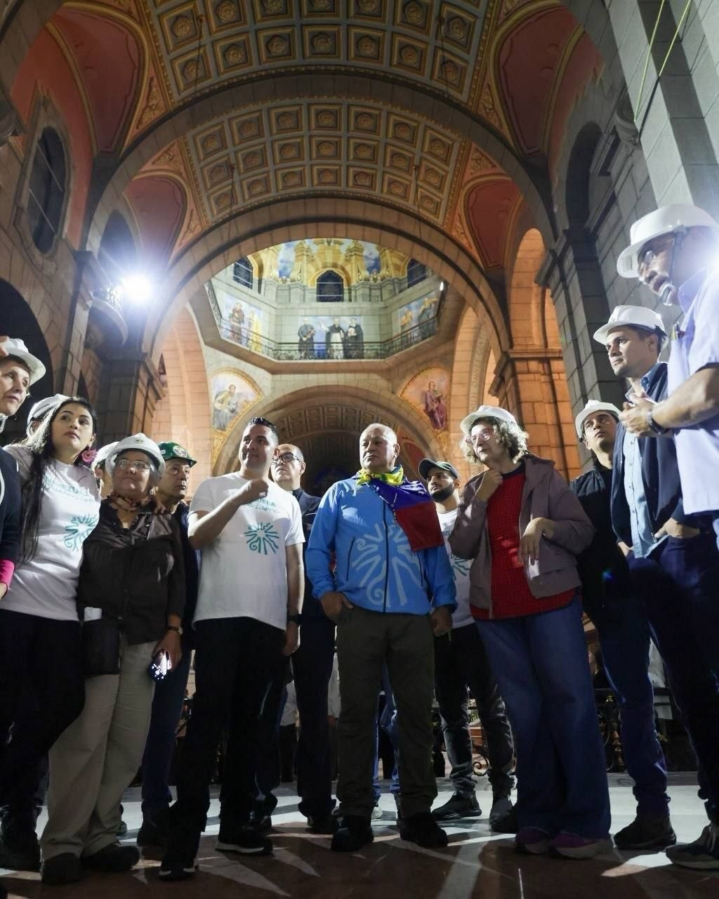 Diario Frontera, Frontera Digital,  Regionales, ,El coordinador de restauración informó que actualmente se mantienen activos 118 trabajadores, entre obreros, artistas y especialistas, junto a pasantes de universidades como la ULA, UNEFA y el Instituto Universitario Santiago Mariño; consolidando así una escuela de formación,Basílica Menor Inmaculada Concepción renace como joya patrimonial de Mérida