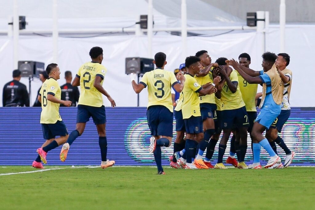 Diario Frontera, Frontera Digital,  Deportes, ,Ecuador derrota 3-0 a Colombia en la apertura del Preolímpico 2024