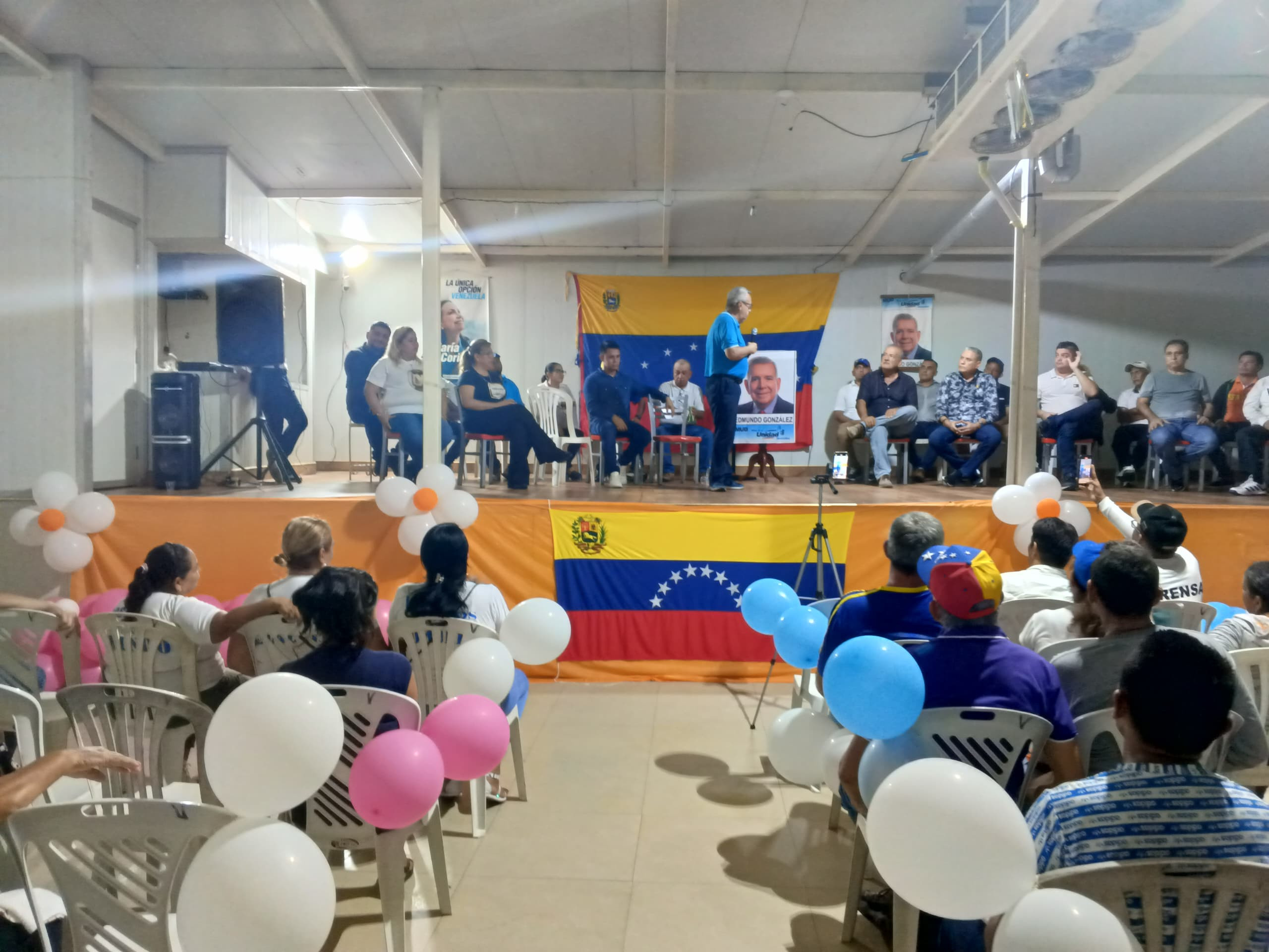  Politica, 