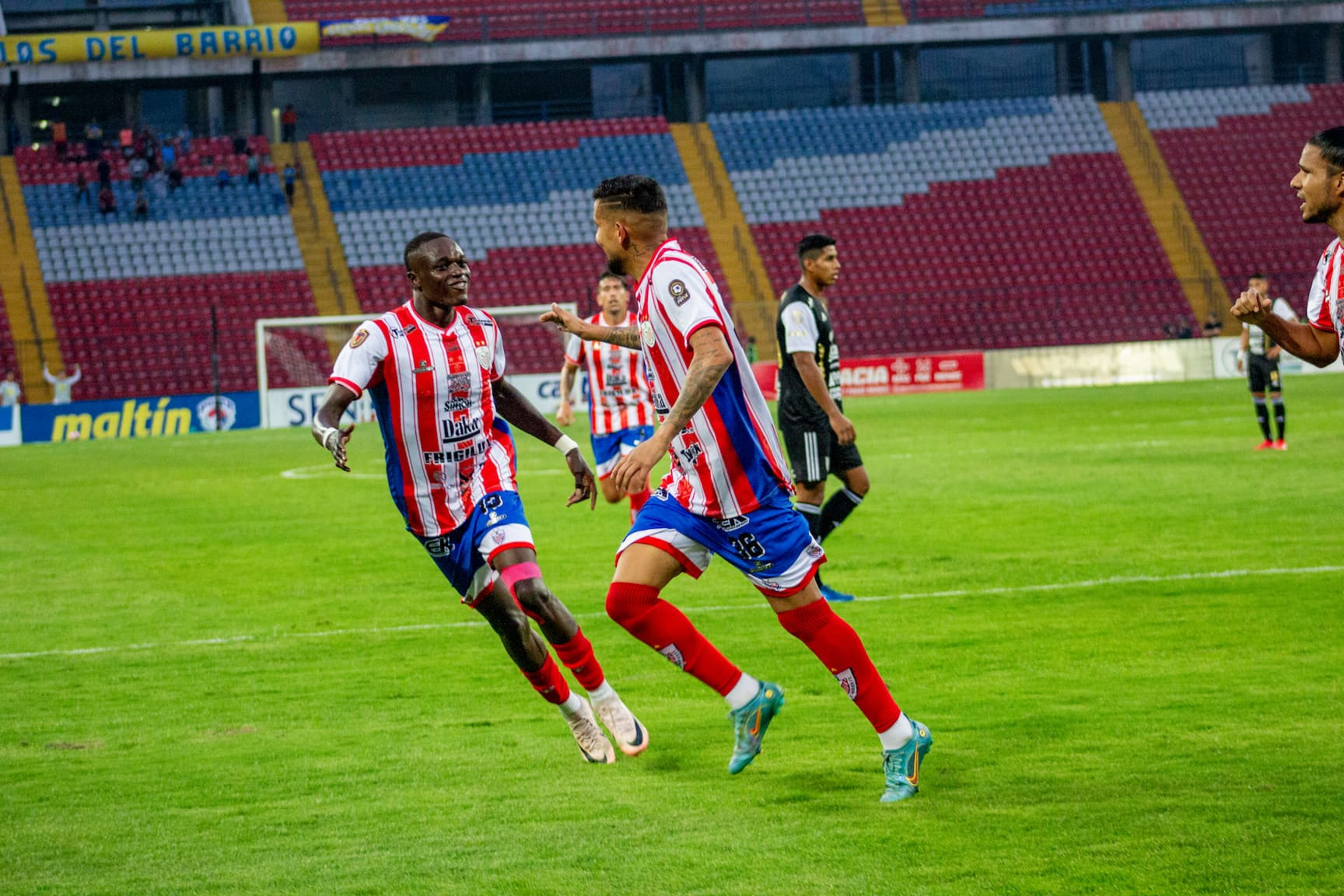  Deportes, 