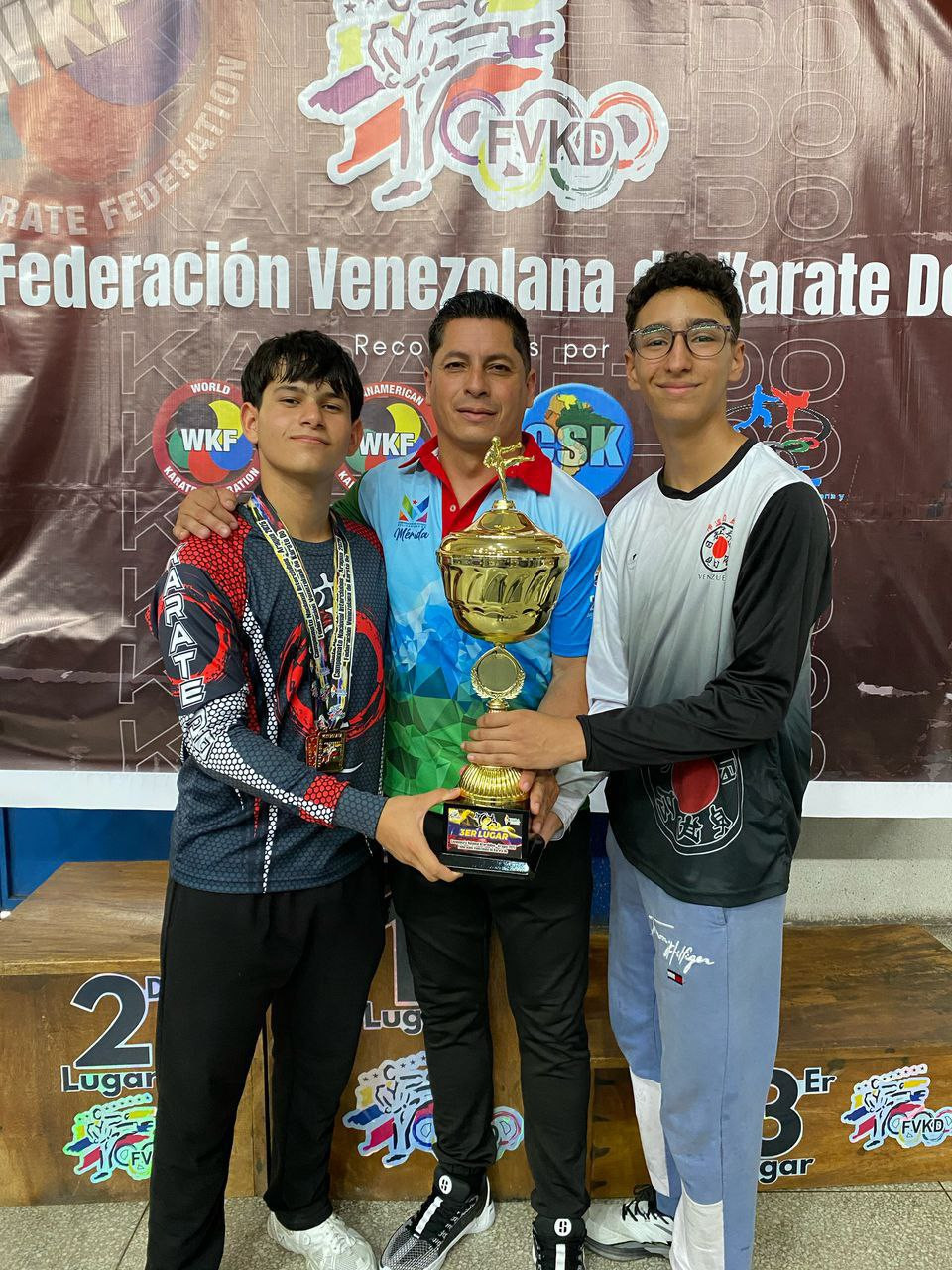  Deportes, 