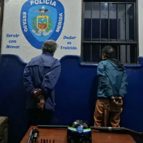Diario Frontera, Frontera Digital,  Sucesos, ,Policía de Mérida capturó a dos hombres por "celebrar el secuestro de Maduro"