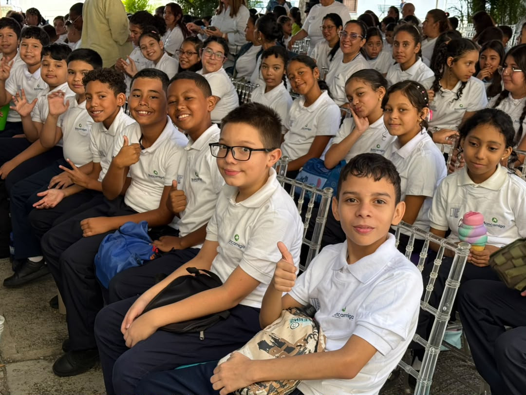 Diario Frontera, Frontera Digital,  Nacionales, ,El acto de cierre se llevó a cabo en los espacios del Colegio Don Pedro, donde docentes, representantes y aliados pudieron disfrutar de una exposición que reunió los trabajos desarrollados por los participantes a lo largo del programa,Bancamiga culmina con éxito 2.ª edición del programa de lectoescritura La Imagen y La Palabra