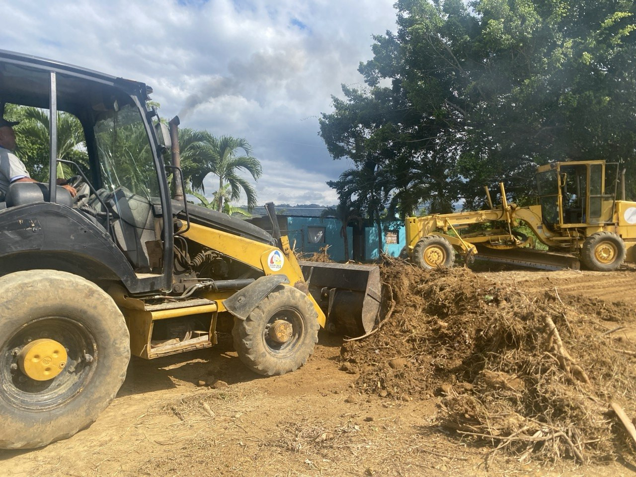 Diario Frontera, Frontera Digital,  Regionales, ,El alcalde del municipio Zea, Víctor Bustamante, informó que las cuadrillas municipales, apoyadas con maquinaria pesada y camiones, se encuentran trabajando arduamente en la zona para realizar el despeje de escombros y la rehabilitación integral de las vías de acceso a esta comunidad,Alcaldía de Zea avanza con trabajos de rehabilitación vial 
y despeje de escombros en la parroquia Caño El Tigre