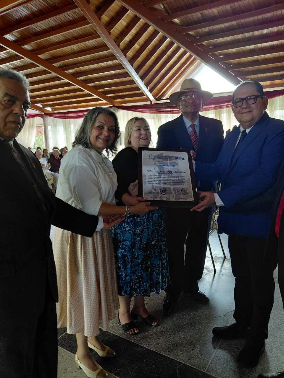 Diario Frontera, Frontera Digital,  El Vigía Panamericana, ,El orador de orden de la sesión especial fue Euro Lobo, primer presidente de la delegación del Colegio de Abogados en El Vigía,Alcalde Lisandro Segura acompañó sesión especial 
por los 50 años del Colegio de Abogados delegación El Vigía