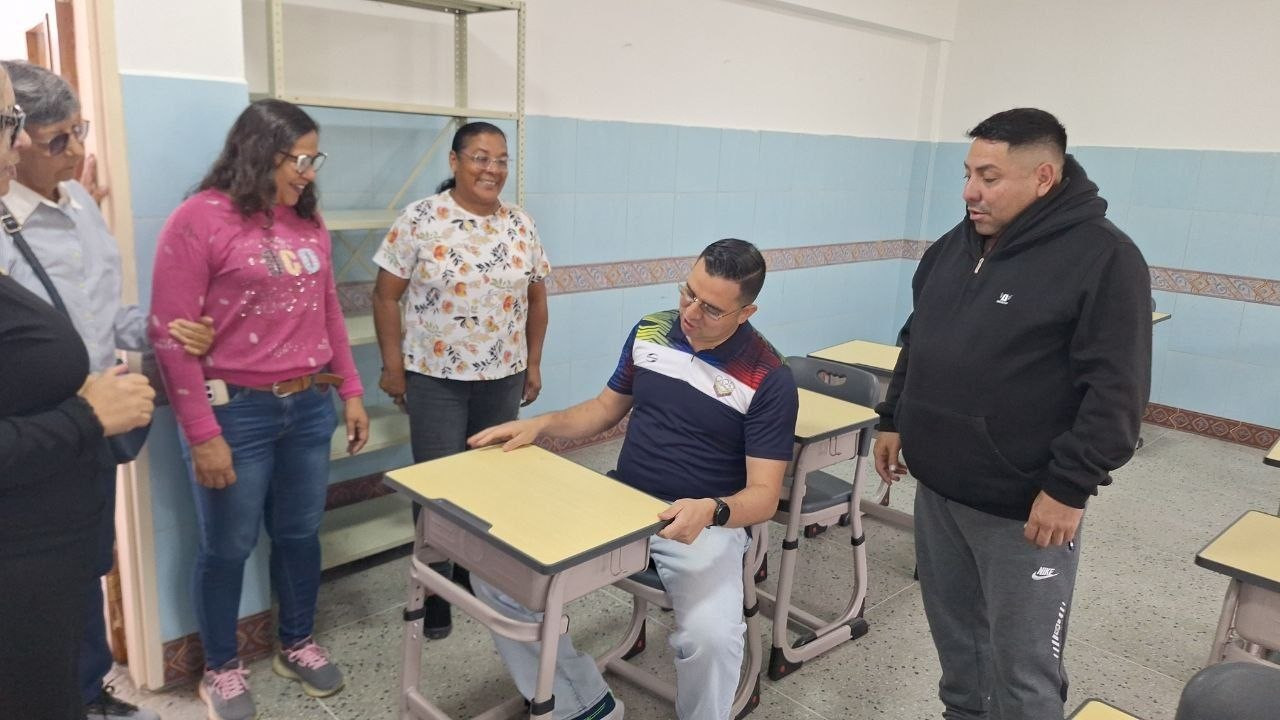 Diario Frontera, Frontera Digital,  Regionales, ,"Ya hemos culminado todo el plan para iniciar la rehabilitación y embellecimiento de las instituciones educativas. Este es un trabajo que haremos de la mano con las comunas, nuestra comunidad y todos los equipos de gobierno", destacó Sánchez.,Gobernador Arnaldo Sánchez rehabilitará 23 escuelas estadales