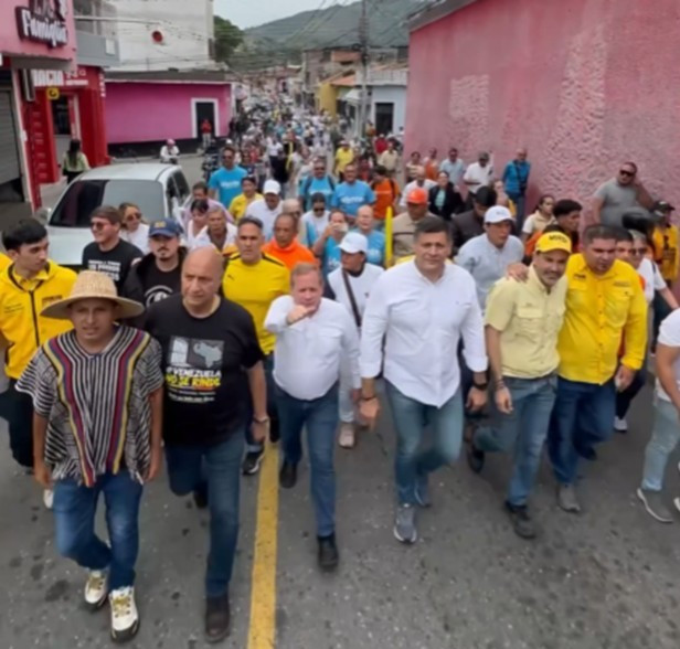 Diario Frontera, Frontera Digital,  Politica, ,La marcha en Ejido se enmarca en el recorrido nacional que adelantan los dirigentes opositores, quienes han insistido en la necesidad de fortalecer la participación ciudadana y consolidar un movimiento amplio que impulse el cambio político,Juan Pablo Guanipa encabezó marcha en Ejido junto a Dávila y Superlano
