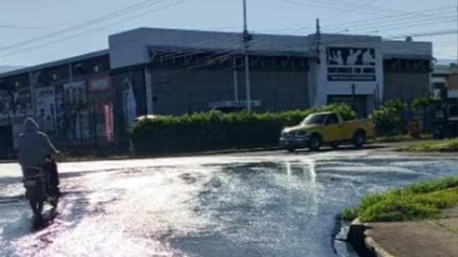 https://test.fronteradigital.com.ve/Denuncian desbordamiento de cloacas en El Vigía