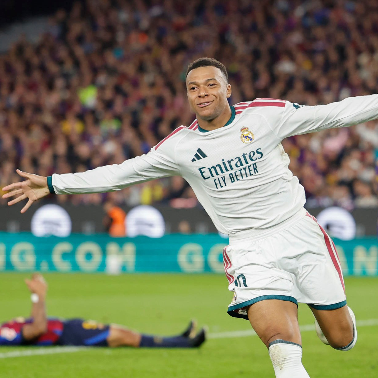 Frontera Digital, Diario Frontera, El Real Madrid derrota al Barcelona con un doblete de Mbappé