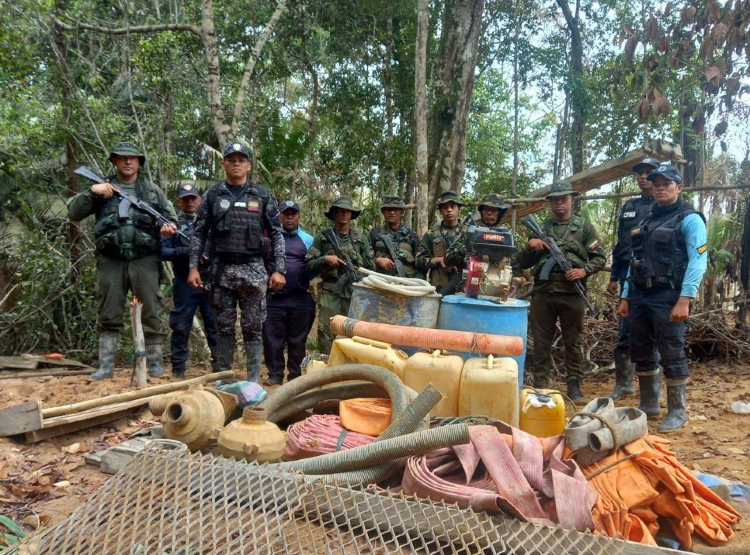 Diario Frontera, Frontera Digital,  Nacionales, ,Desmantelaron tres campamentos de minería ilegal y capturaron a dos personas en Amazonas