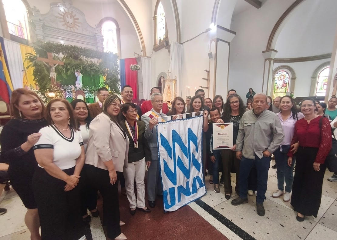 Diario Frontera, Frontera Digital,  Mocoties, ,Rosa Tovar extendió una cordial invitación a jóvenes y adultos para que se integren a la Universidad Nacional Abierta (UNA), haciendo un llamado especial a cursar las diversas opciones académicas que ofrece la institución,Conceden la Orden Ciudad de Tovar en su Primera Clase 
a la Universidad Nacional Abierta por su trayectoria educativa