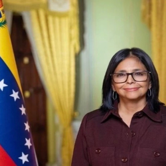 Frontera Digital, Diario Frontera, Presentan foto oficial de presidenta (E) Delcy Rodríguez 
para líneas de mando de la FANB