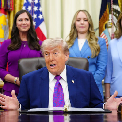 Frontera Digital,  Internacionales,  Trump vuelve a decir está “considerando seriamente” convertir a Venezuela en el estado 51 de EEUU