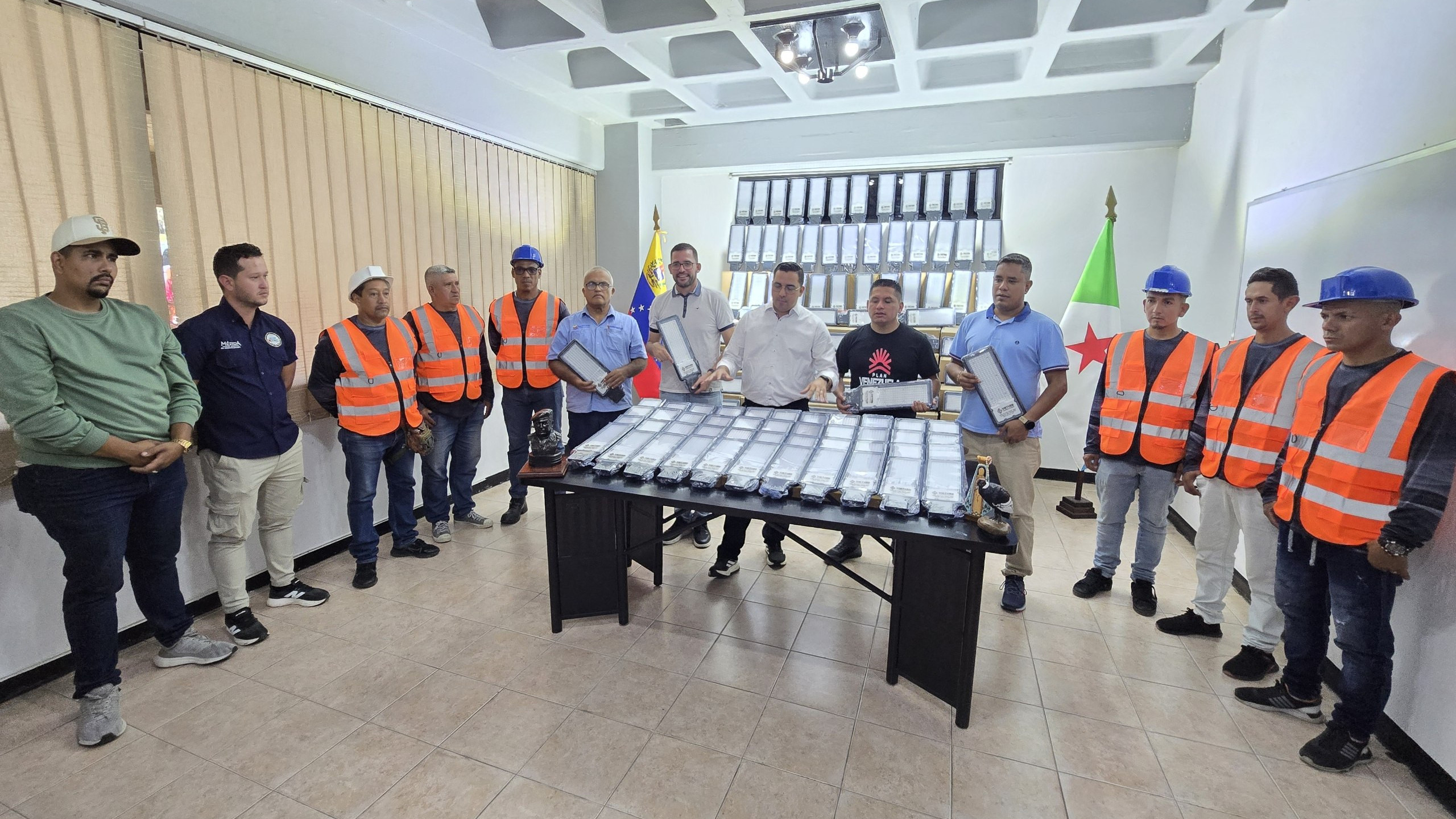 https://test.fronteradigital.com.ve/Gobernador Arnaldo Sánchez inicia plan de alumbrado público