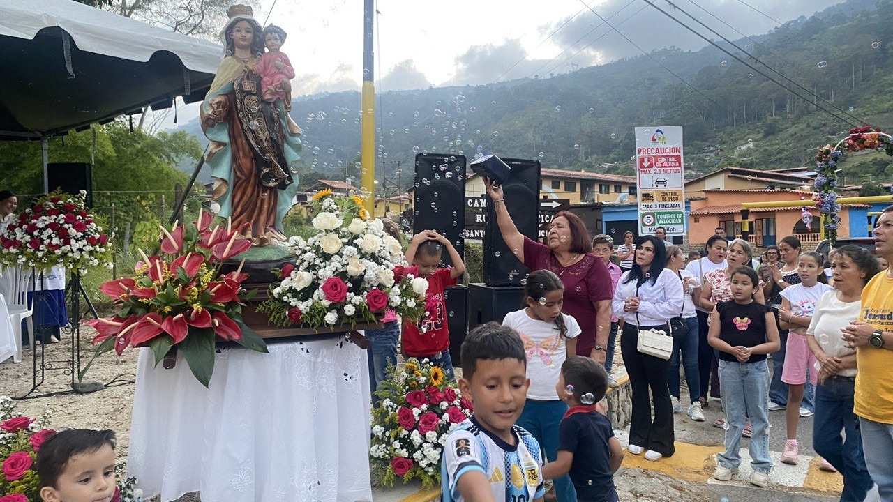 https://test.fronteradigital.com.ve/Zea renovó su fe mariana durante la celebración en honor a la Virgen del Carmen