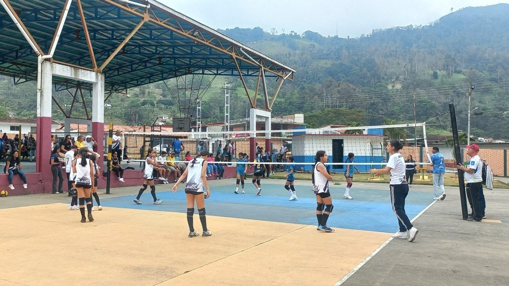 https://test.fronteradigital.com.ve/Zea celebró 25 años del Instituto Municipal de Deporte con triangular de voleibol