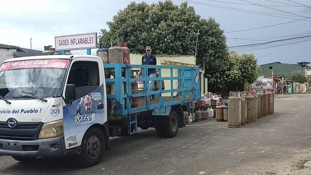https://test.fronteradigital.com.ve/Con treinta cisternas de gas se abasteció a los merideños
