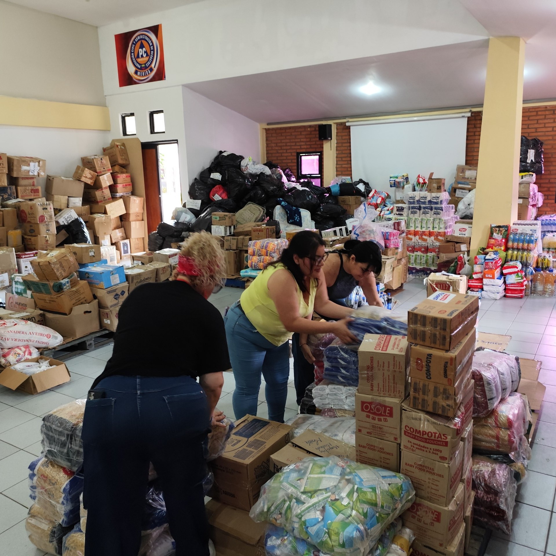 Frontera Digital,  Regionales,  Diecinueve toneladas de ayuda solidaria envía Mérida al estado Falcón