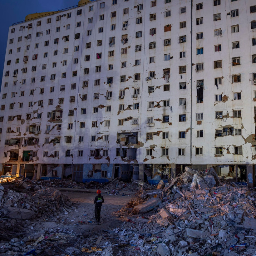 Frontera Digital,  Nacionales,  Bloomberg: Venezolanos son abandonados a su suerte tras terremotos mientras rescatistas se retiran