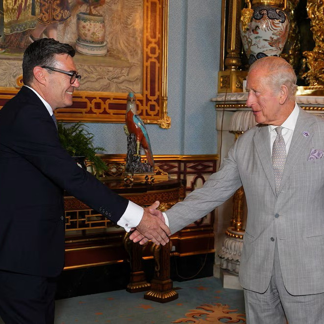 Frontera Digital,  Internacionales,  Andy Burnham asumió como primer ministro británico tras ser recibido por el rey Carlos III