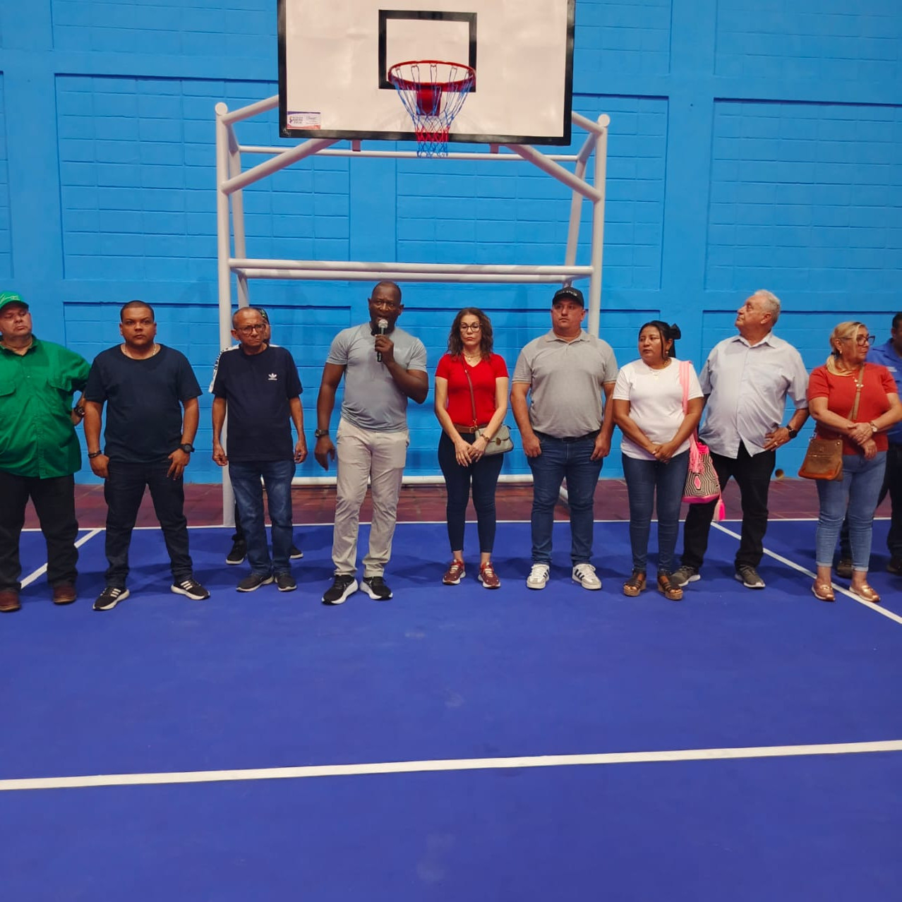Frontera Digital,  El Vigía Panamericana,  Alcalde Yonys González entrega totalmente rehabilitado el gimnasio cubierto de El Batey