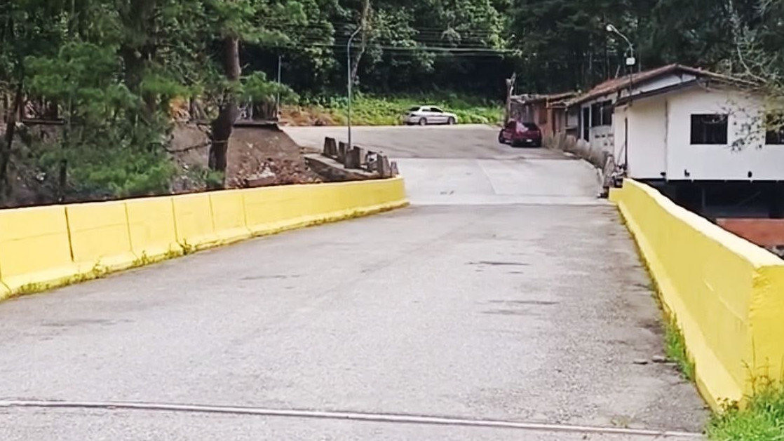 https://test.fronteradigital.com.ve/Culminan trabajos de rehabilitación del puente de guerra en Pueblo Llano