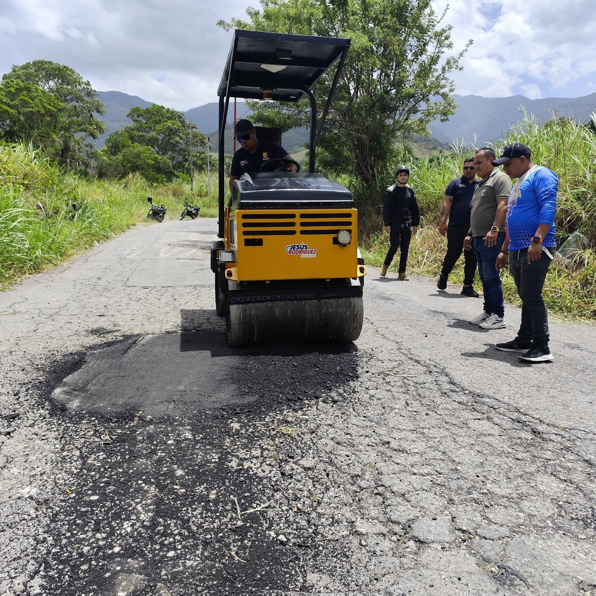 Frontera Digital,  Regionales,  ‎Campo Elías consolida plan de bacheo en el sector La Montañita