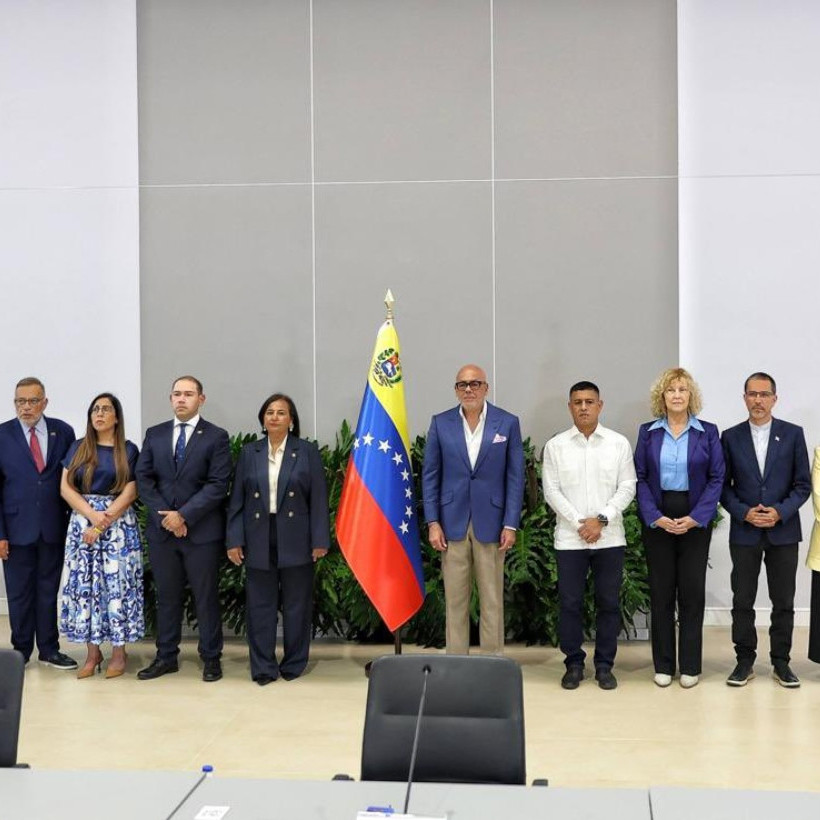 Frontera Digital,  Politica,  Chavismo y oposición inician diálogo para abordar la transición política en Venezuela