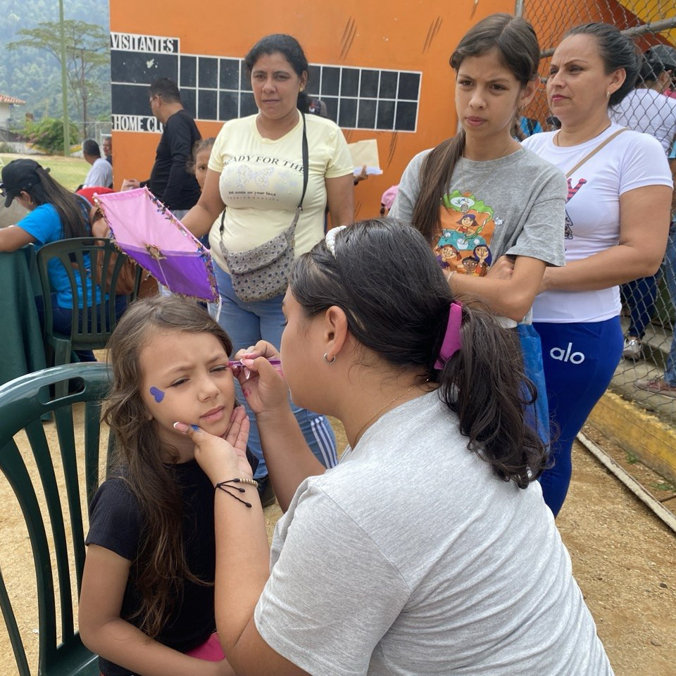 Frontera Digital,  Mocoties,  Éxito total en el Festival de la Cometa: Zea celebró la Jornada Vacacional "Un día para jugar y compartir"