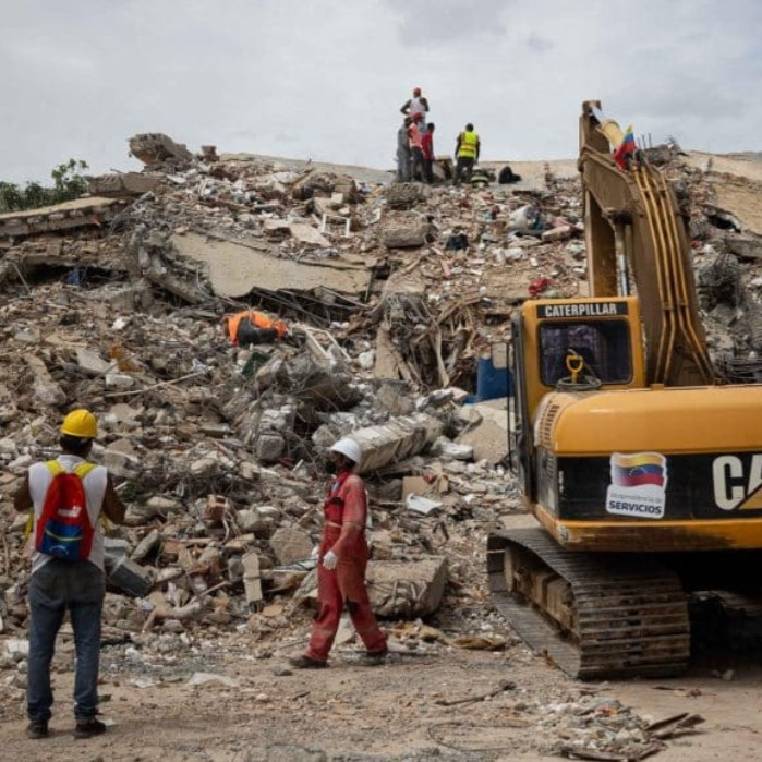 Frontera Digital,  Nacionales,  Ministerio de Ecosocialismo estima en un año el reciclaje total de escombros en La Guaira tras los sismos