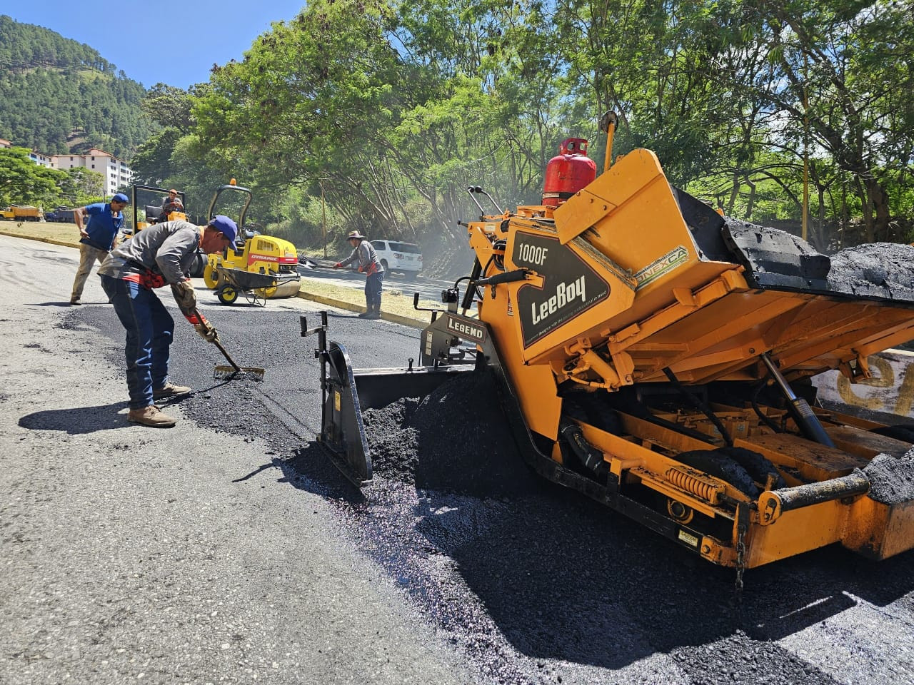 Diario Frontera, Frontera Digital,  Regionales, ,El mandatario local,  destacó que estos trabajos incluyeron la construcción de un subdrenaje en el talud de Pan de Azúcar para canalizar siete vetas de agua subterránea que afectaban la estructura de la calzada,Alcaldía despliega 225 toneladas de asfalto en Pan de Azúcar, Campo Claro y Los Curos