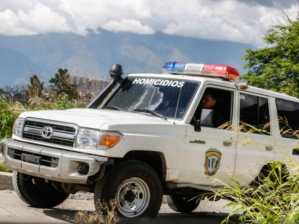 Diario Frontera, Frontera Digital,  Sucesos, ,De acuerdo con los reportes oficiales de los organismos de seguridad, la intervención legal tuvo lugar aproximadamente a las 6:20 de la mañana en el barrio San Isidro, específicamente en la intersección de la avenida 18 con calle 7, en la parroquia Santa Bárbara,Operativo del Cicpc en el Zulia deja tres extorsionadores abatidos en Santa Bárbara