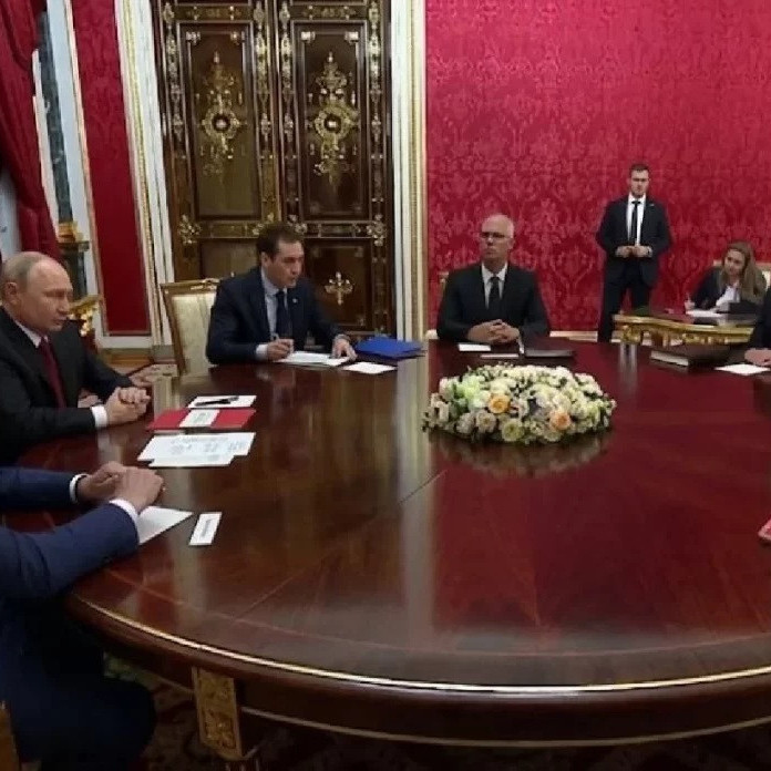Frontera Digital,  Internacionales,  Concluyen negociaciones sobre Ucrania entre Putin y emisarios de la Casa Blanca