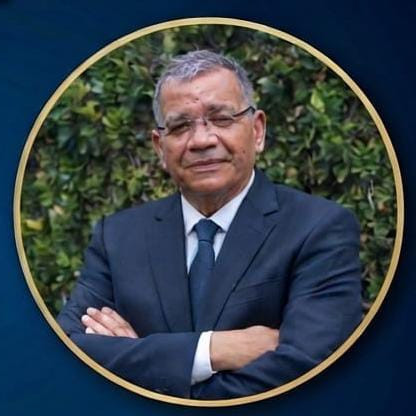 Frontera Digital,  Opinión,  EGRESADOS_Proyecto Puntos Sobre La Ü por Gerard Páez Monzón